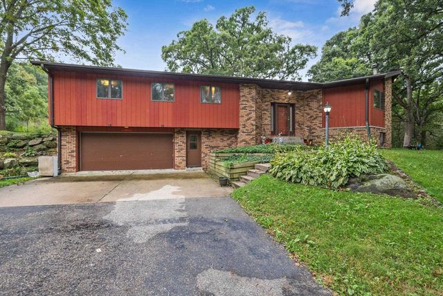 8773 Airport Road, Middleton, WI 53562