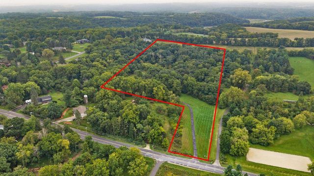 8773 Airport Road, Middleton, WI 53562