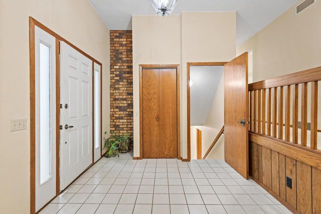 8773 Airport Road, Middleton, WI 53562