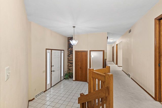 8773 Airport Road, Middleton, WI 53562