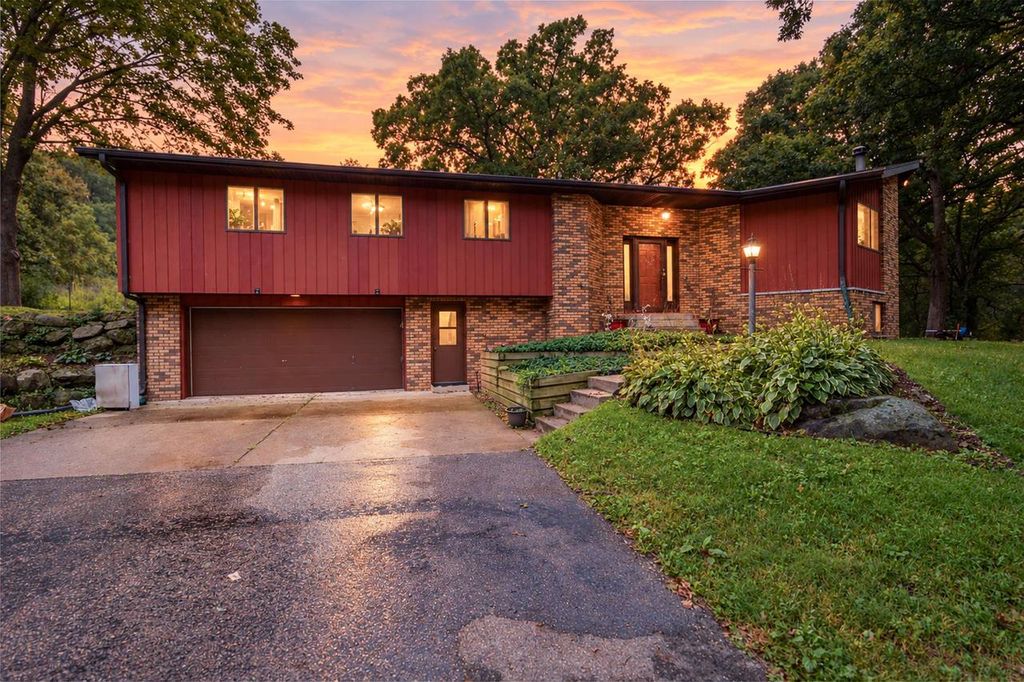 8773 Airport Road, Middleton, WI 53562