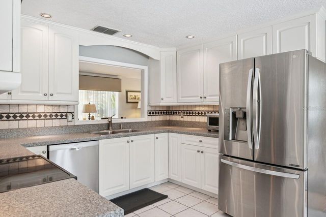 1129 CLIMBING ROSE DRIVE, Orlando, FL 32818