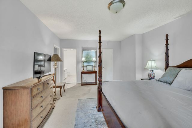 6666 Brookmont Ter Apt 306, Nashville, TN 37205