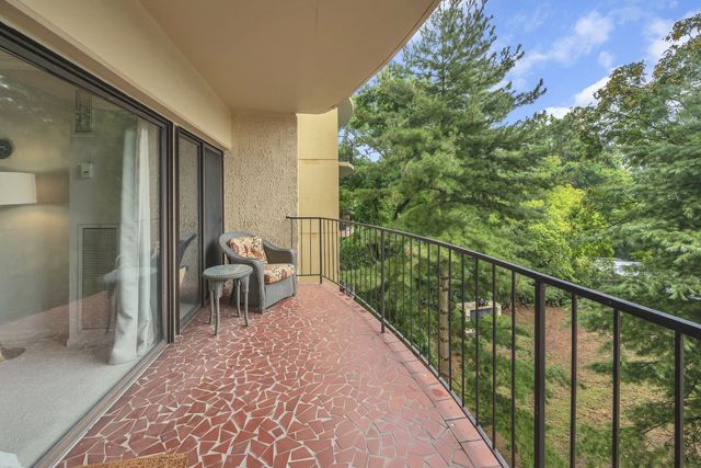 6666 Brookmont Ter Apt 306, Nashville, TN 37205