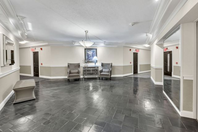 6666 Brookmont Ter Apt 306, Nashville, TN 37205