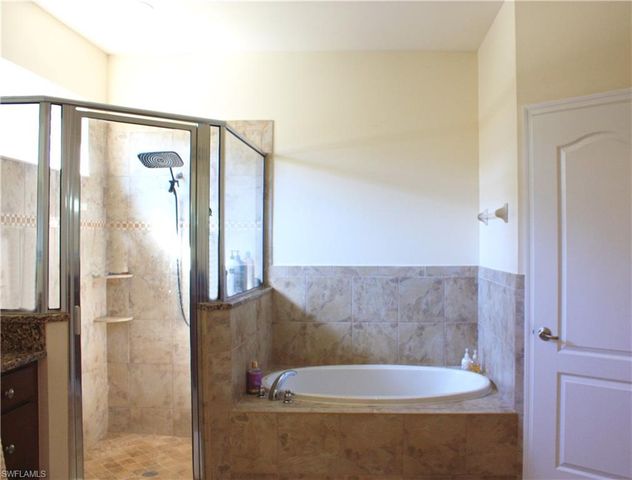 27050 Eden Rock CT, Bonita Springs, FL 34135
