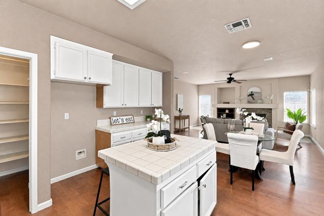 8784 Hawkesbury Ct, Elk Grove, CA 95624