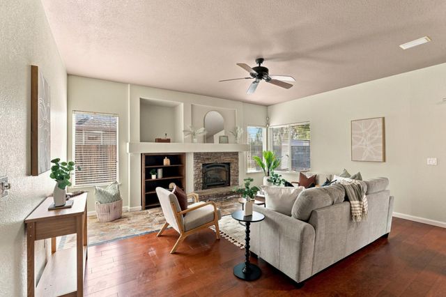 8784 Hawkesbury Ct, Elk Grove, CA 95624