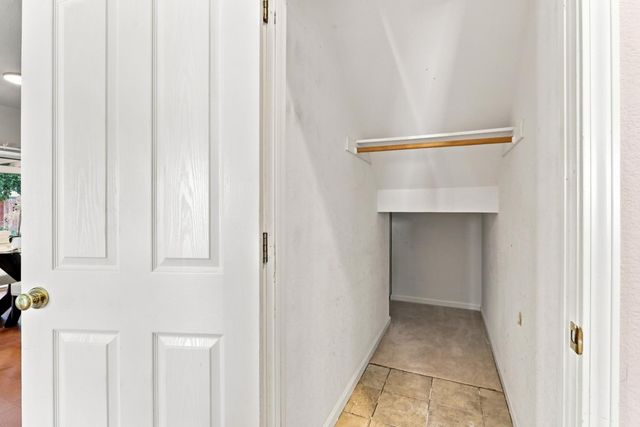 8784 Hawkesbury Ct, Elk Grove, CA 95624
