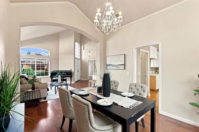 8784 Hawkesbury Ct, Elk Grove, CA 95624