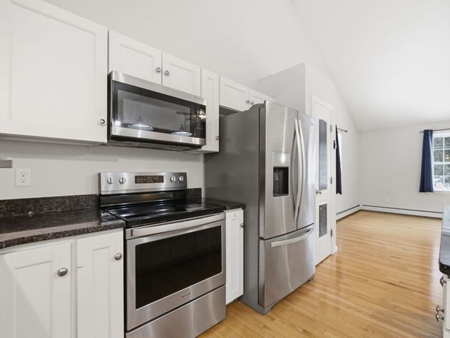 661 Wheelwright Rd, Barre, MA 01005