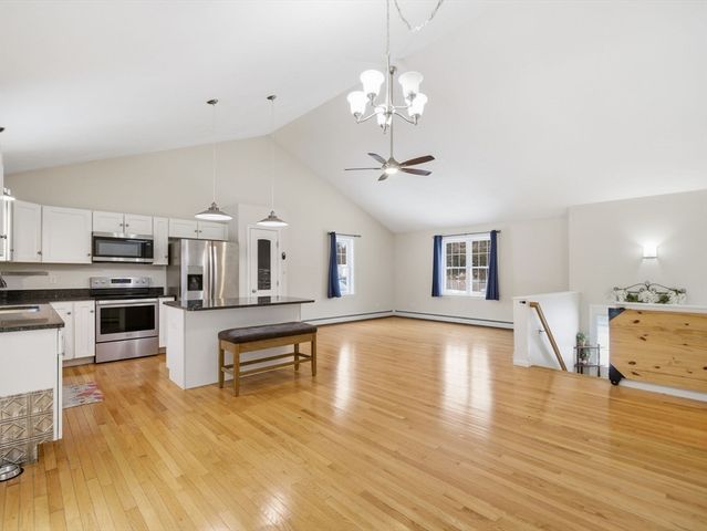 661 Wheelwright Rd, Barre, MA 01005