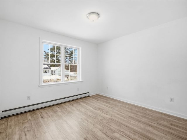 661 Wheelwright Rd, Barre, MA 01005