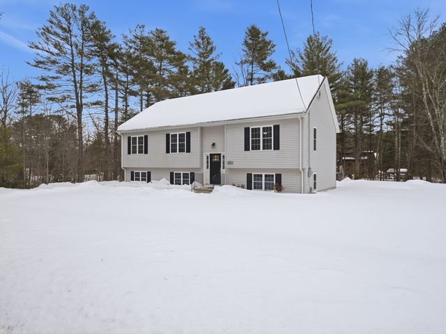 661 Wheelwright Rd, Barre, MA 01005