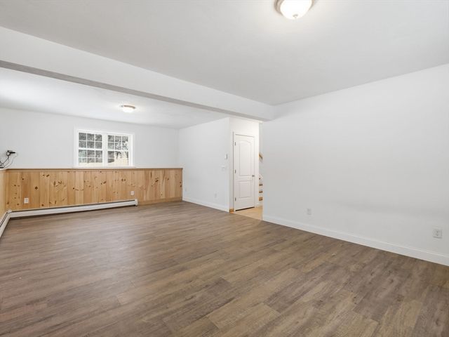 661 Wheelwright Rd, Barre, MA 01005