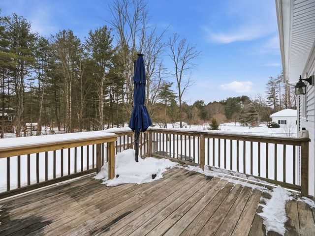 661 Wheelwright Rd, Barre, MA 01005