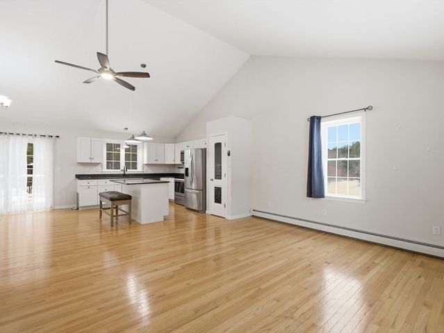 661 Wheelwright Rd, Barre, MA 01005