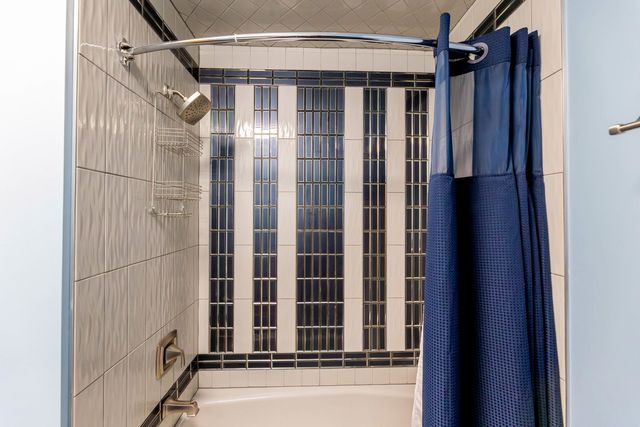 7806 W 83rd Street, Bridgeview, IL 60455