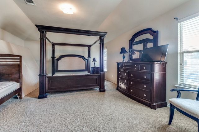 2904 Crystal Way, Grand Prairie, TX 75052
