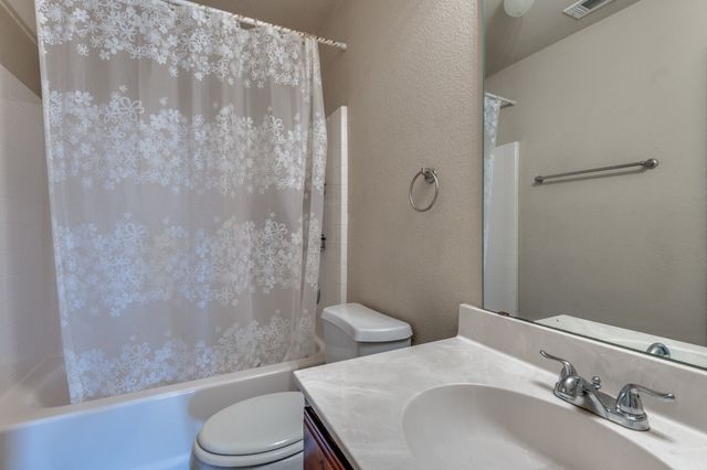 2904 Crystal Way, Grand Prairie, TX 75052
