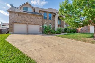 2904 Crystal Way, Grand Prairie, TX 75052