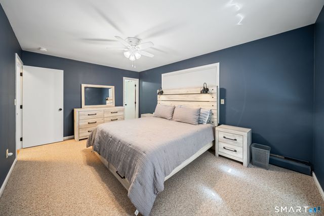 8 Wills Road, Newtown, CT 06470