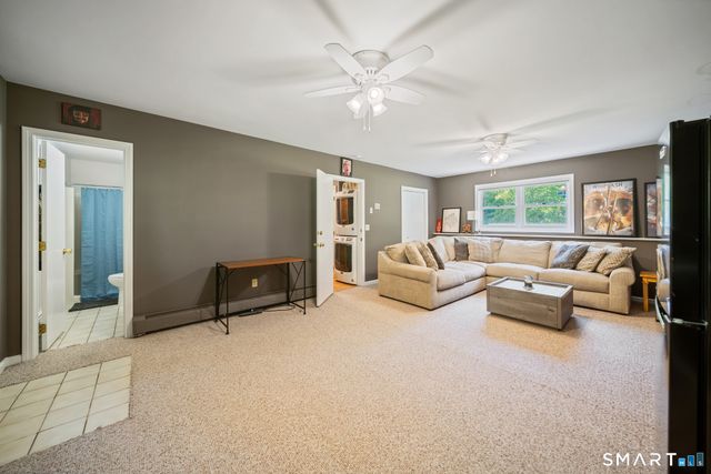 8 Wills Road, Newtown, CT 06470