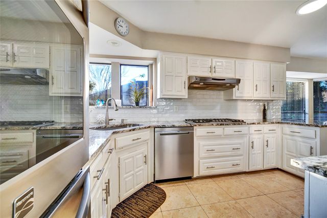 3717 Christopher Drive, Rowlett, TX 75088