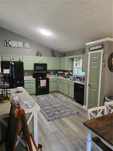 102 Thomas Drive, Dallas, GA 30157
