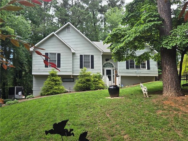 102 Thomas Drive, Dallas, GA 30157