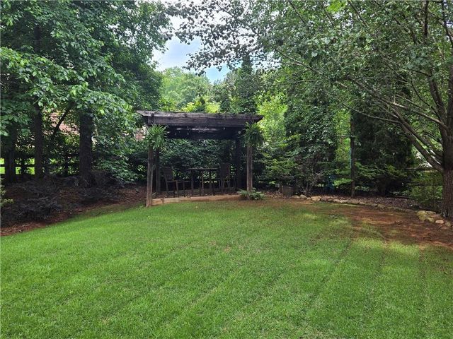 102 Thomas Drive, Dallas, GA 30157