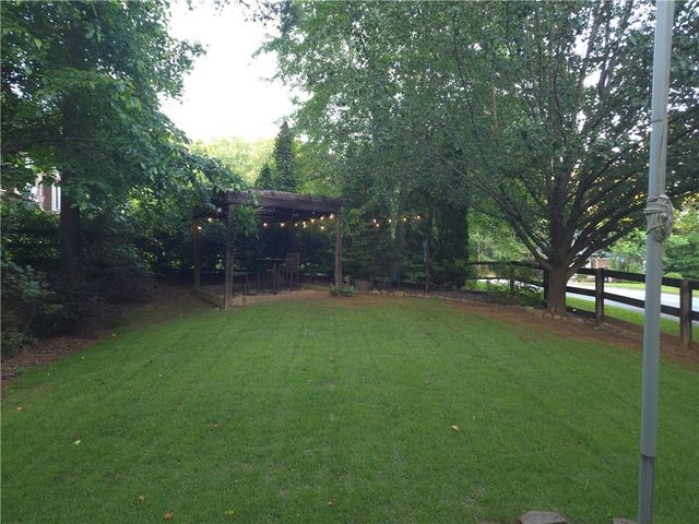 102 Thomas Drive, Dallas, GA 30157