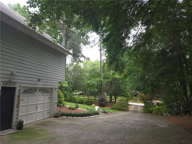 102 Thomas Drive, Dallas, GA 30157