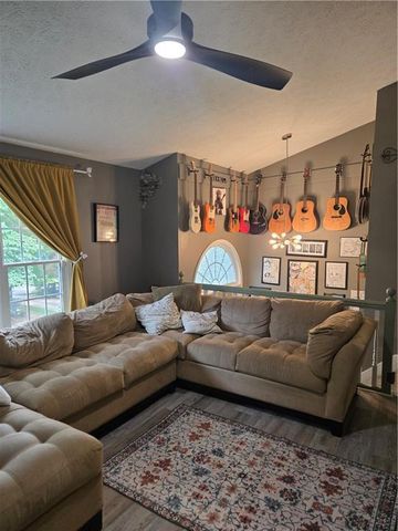 102 Thomas Drive, Dallas, GA 30157