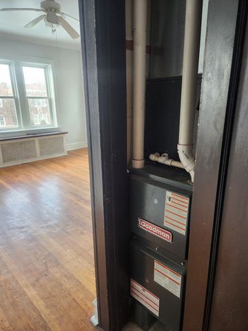 1651 N Mayfield Avenue, Chicago, IL 60639