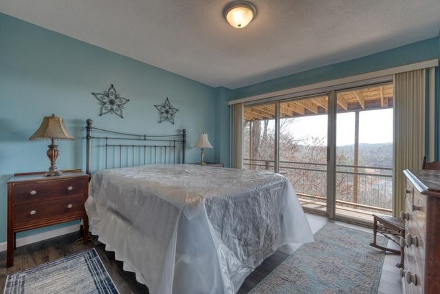 500 Marina Road B1, Murphy, NC 28906