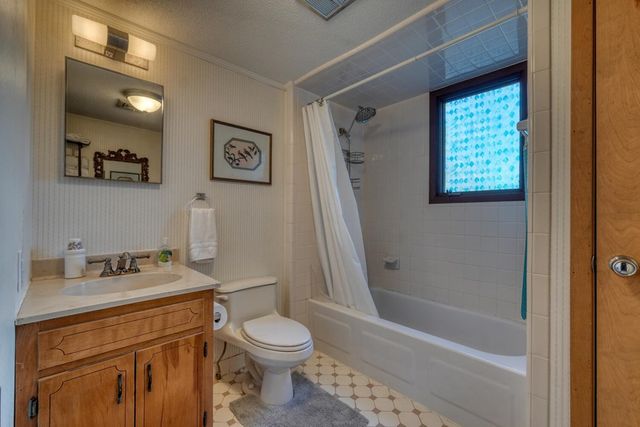 500 Marina Road B1, Murphy, NC 28906
