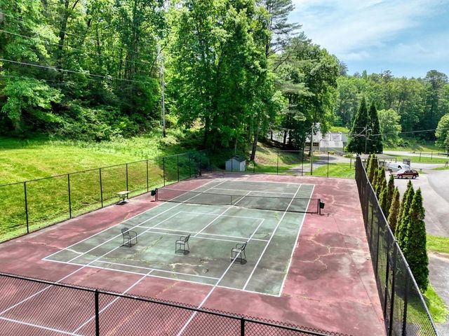 500 Marina Road B1, Murphy, NC 28906