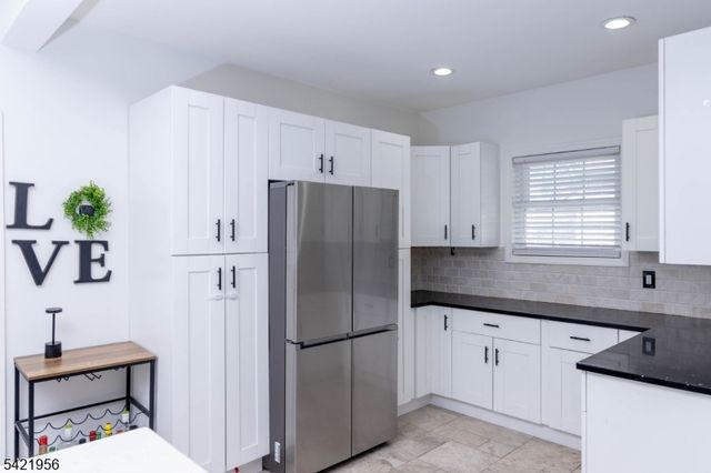 126 Ridge Ave, Bloomfield Twp., NJ 07003