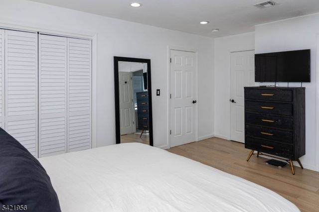 126 Ridge Ave, Bloomfield Twp., NJ 07003