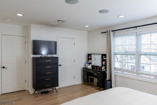 126 Ridge Ave, Bloomfield Twp., NJ 07003