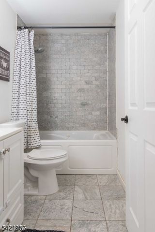 126 Ridge Ave, Bloomfield Twp., NJ 07003