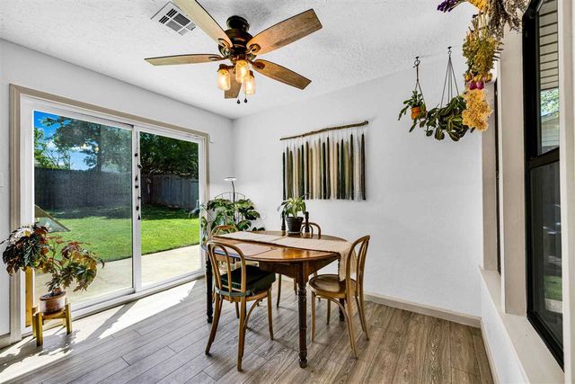 2309 NW Robinhood Dr, Lawton, OK 73505