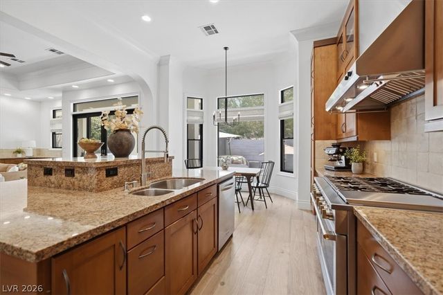 2257 Coral Ridge Avenue, Henderson, NV 89052