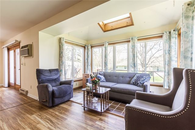 151 N Bloomfield Rd, Canandaigua City, NY 14424