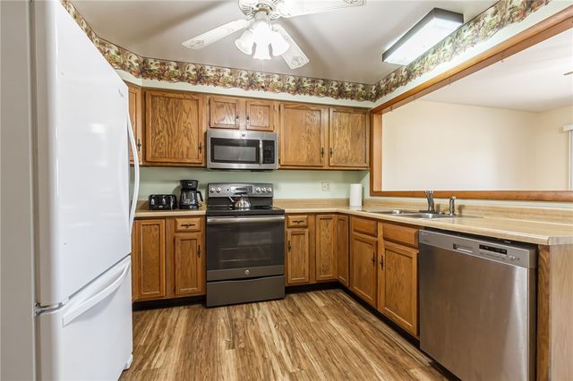 151 N Bloomfield Rd, Canandaigua City, NY 14424