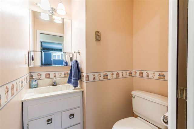 151 N Bloomfield Rd, Canandaigua City, NY 14424