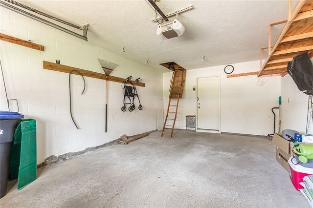 151 N Bloomfield Rd, Canandaigua City, NY 14424