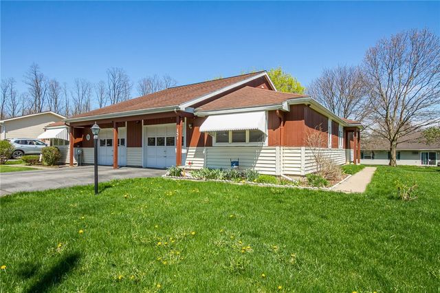 151 N Bloomfield Rd, Canandaigua City, NY 14424