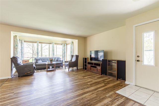 151 N Bloomfield Rd, Canandaigua City, NY 14424